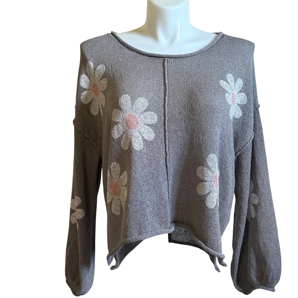 NEW POL Balloon Sleeve Raw Edge Flower Knit Top Grey Womens Oversized Large
